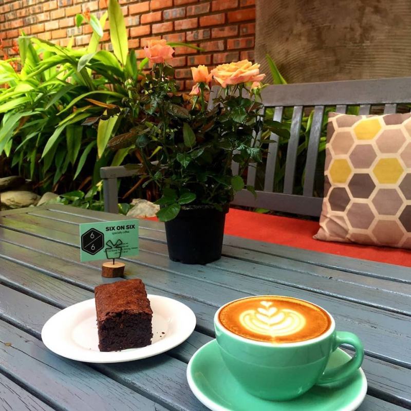 Six On Six Cafe
