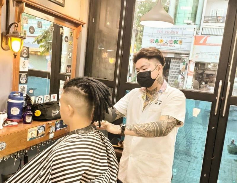 Sơn Núi Barbershop