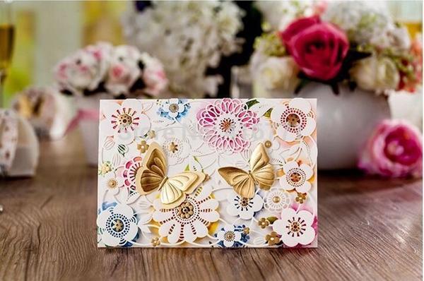 Một tấm thiệp đại diện cho ngàn lời chúc