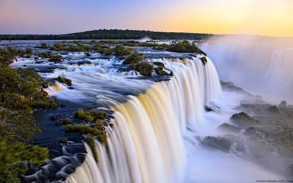 Thác nước Iguazu