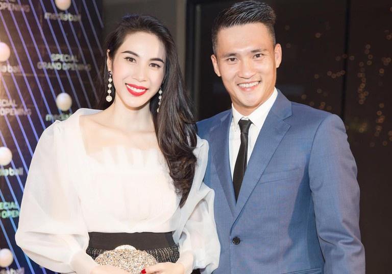 Vợ chồng cầu thủ Công Vinh và ca sĩ Thuỷ Tiên