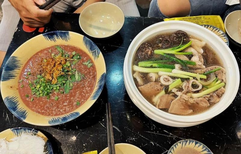 Tiệm Lòng Xe Điếu