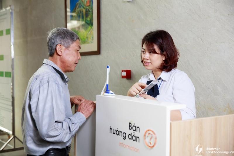 Người bệnh đến khám tại Khoa Tâm thần kinh (ảnh minh họa)