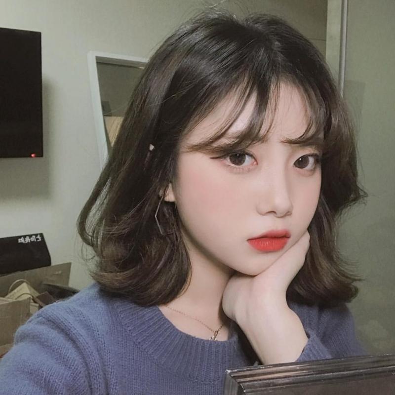 Tóc ngắn mái thưa
