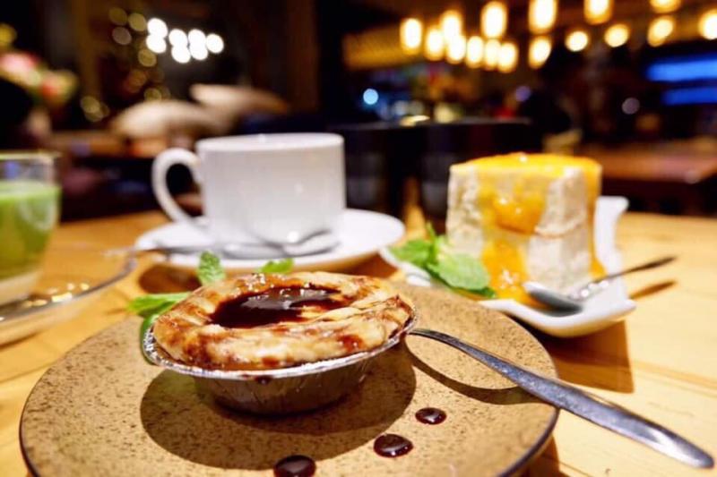 Tỏi Đen Coffee Roastery