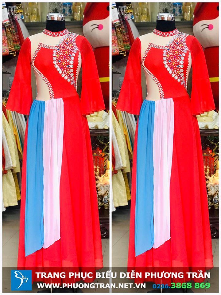Trang phục biểu diễn Phương Trần