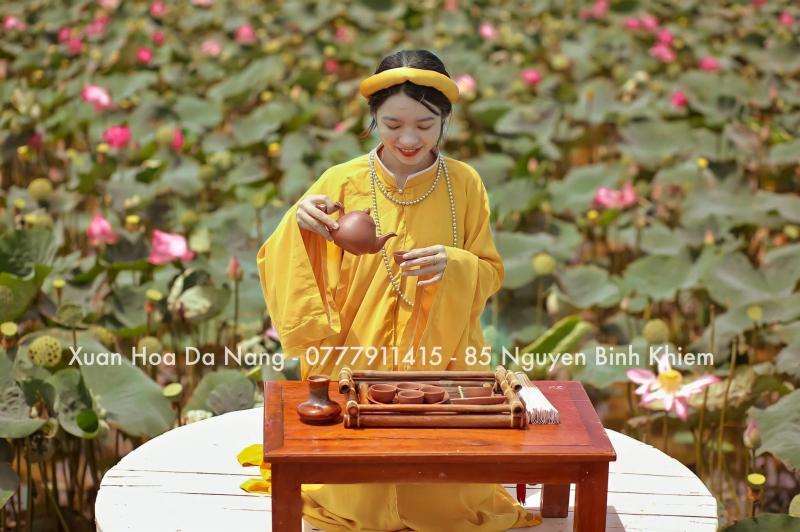 Trang phục biểu diễn Xuân Hòa