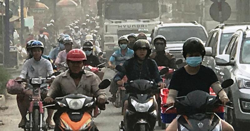 Tránh các loại khói bụi
