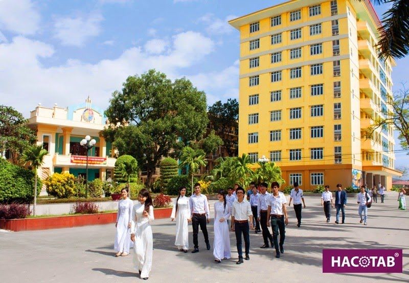 Trường cao đẳng Kinh tế Công nghệ Hà Nội