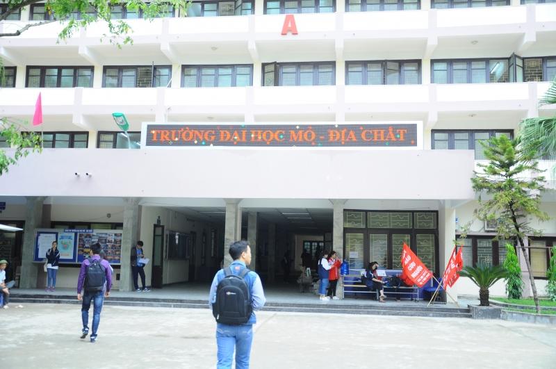 Trường đại học Mỏ - Địa Chất