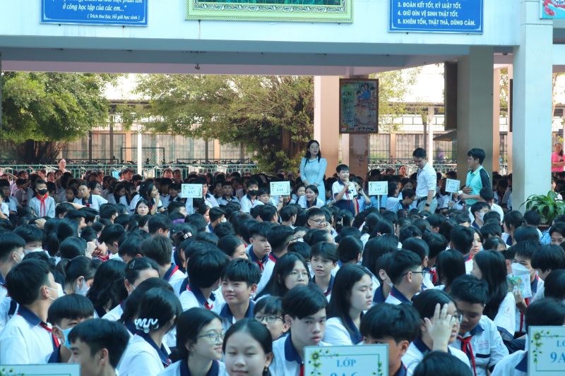 Trường THCS Bình Chánh