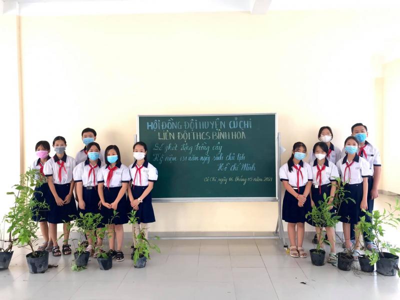 Trường THCS Bình Hòa