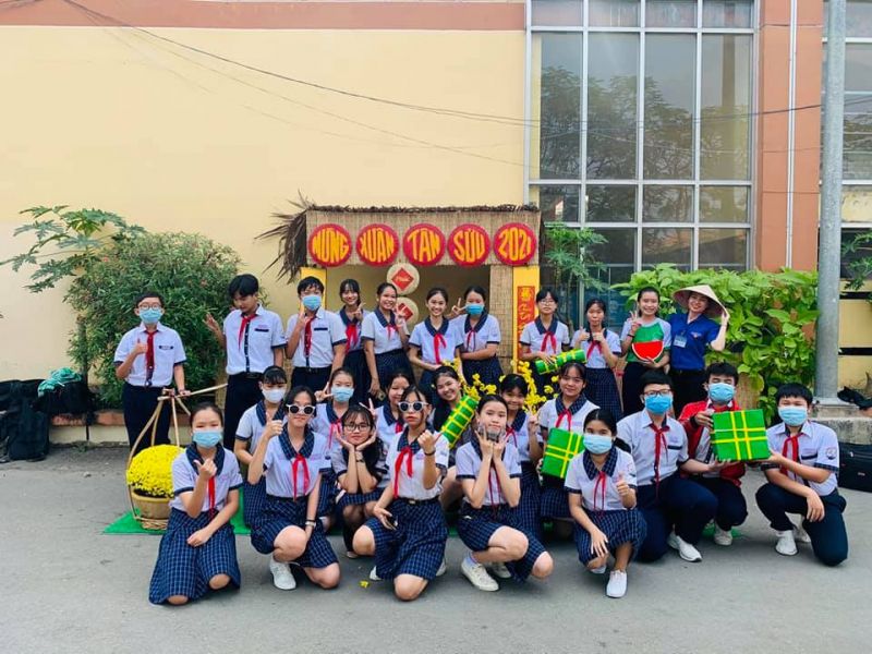 Trường THCS Tân Túc