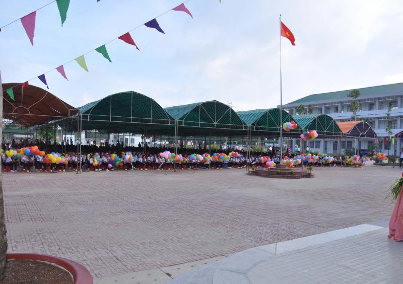 Trường THCS - THPT Suối Nho