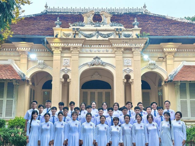 Trường THPT Nguyễn Đình Chiểu tại Tiền Giang (bề dày lịch sử hơn 146 năm)