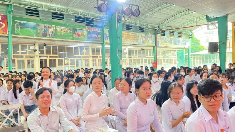 Trường THPT Phạm Ngũ Lão