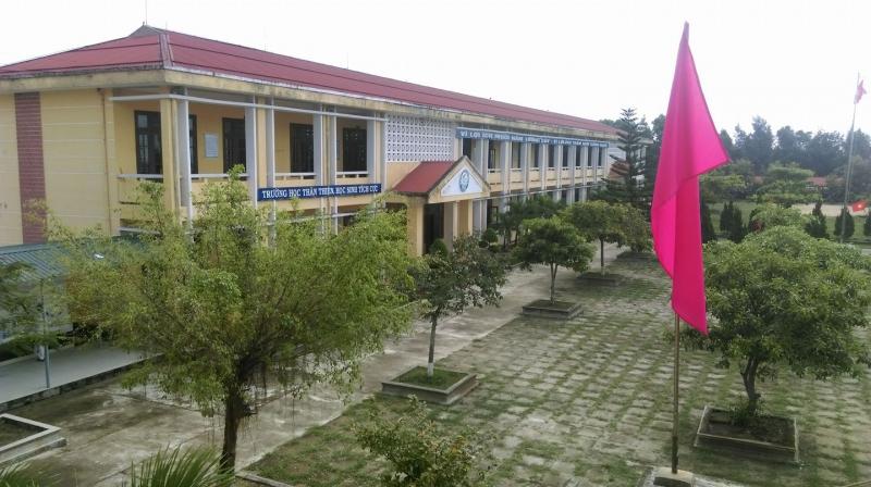 Trường THPT Tố Hữu