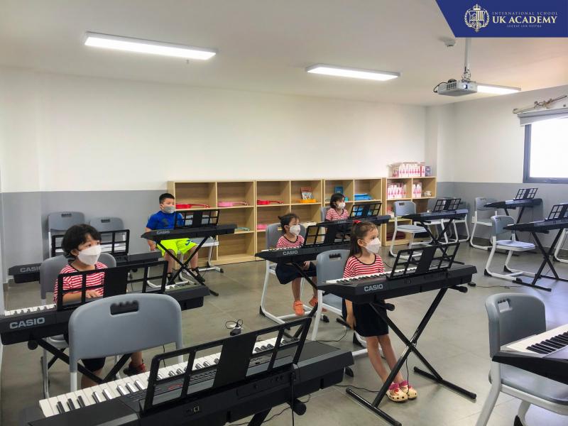 UK Academy Vietnam