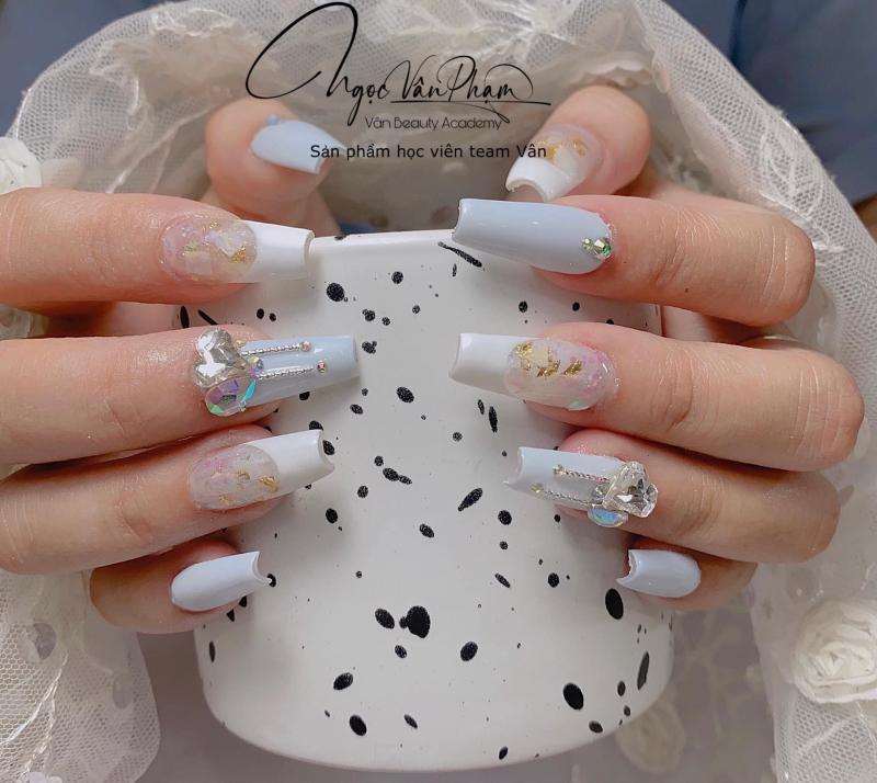 VÂN Nail & Beauty Spa