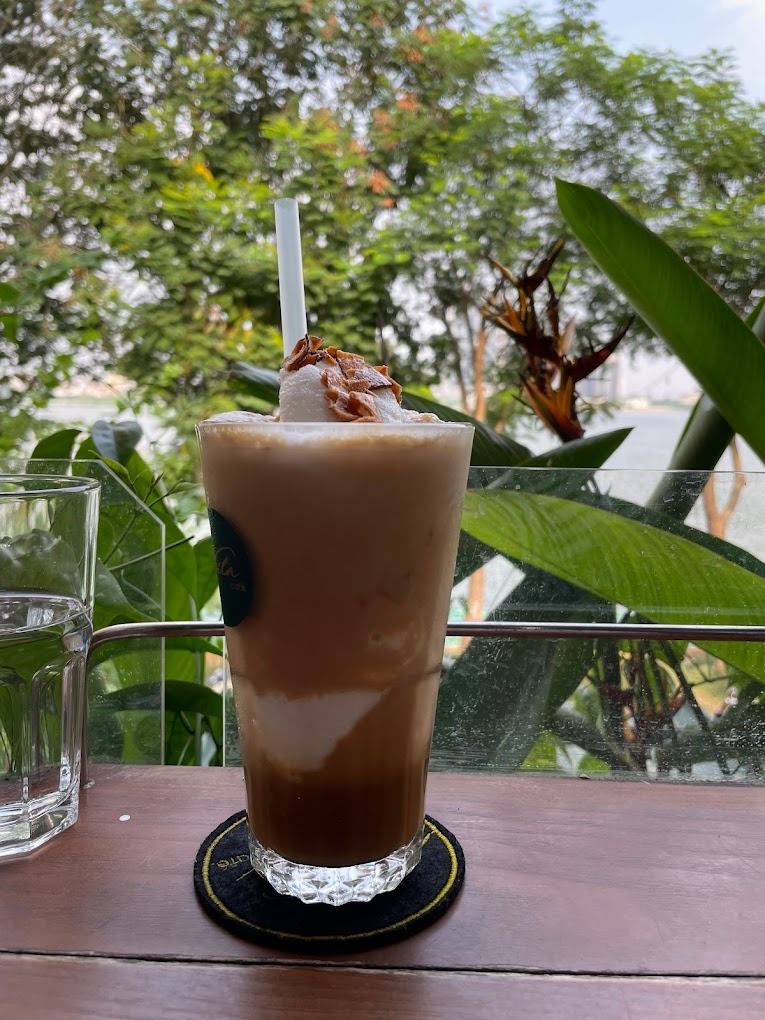 Voila cafe'
