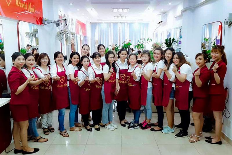 World Nail School